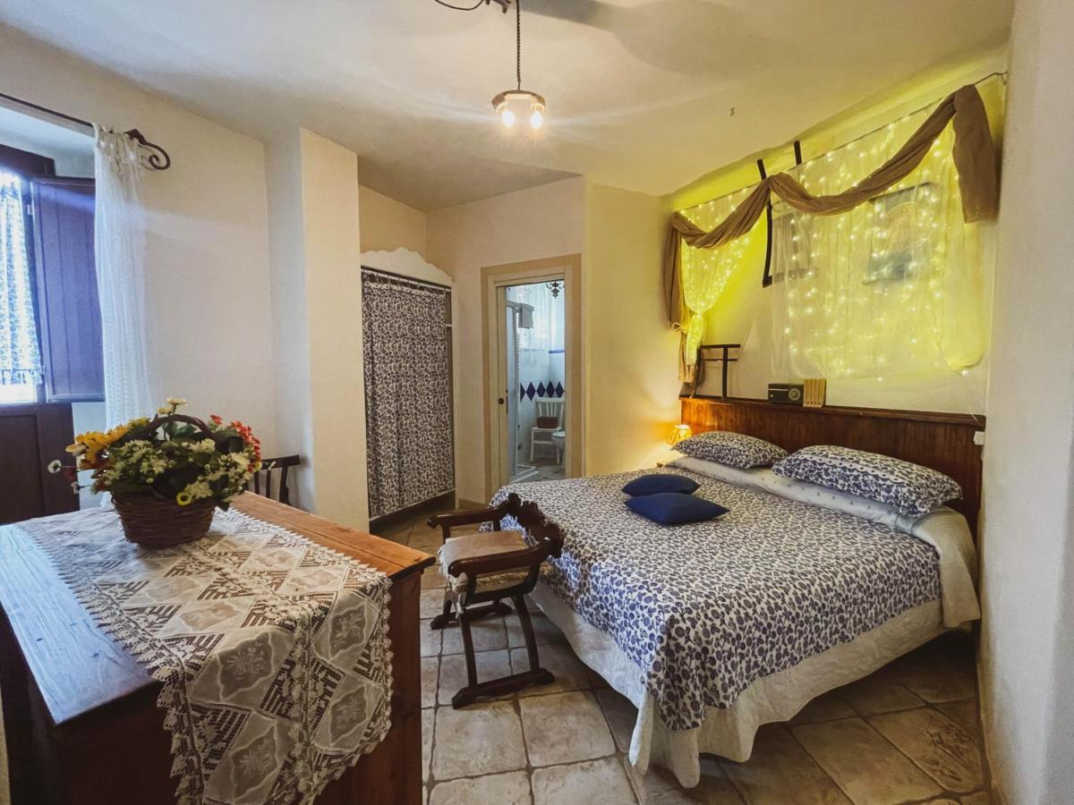 Novecento Room And Breakfast Puglia Massafra Bagian luar foto