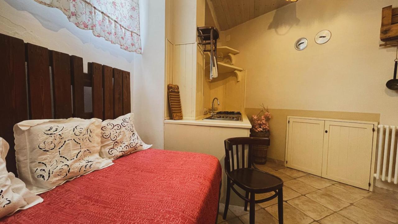 Novecento Room And Breakfast Puglia Massafra Bagian luar foto